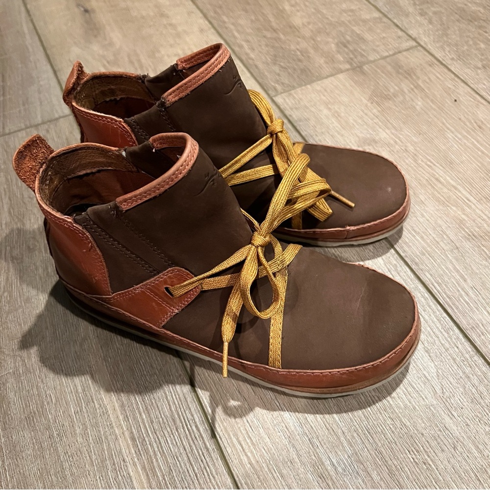 Chaco Women's size 7 Picante Harper Mid Casual Boot Brown Leather Outdoor